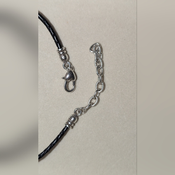 Brighton Black Leather and Silver Necklace And Dust Bag - Picture 7 of 7